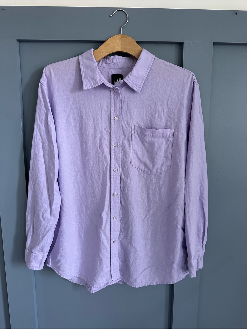 GAP Men's Light Lavender Button-Down Shirt